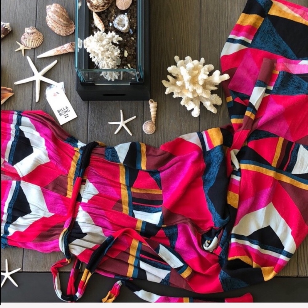 🌴🌼BILLABONG- SEEING TRICKS JUMPSUIT 🌼🌴 - Picture 4 of 8